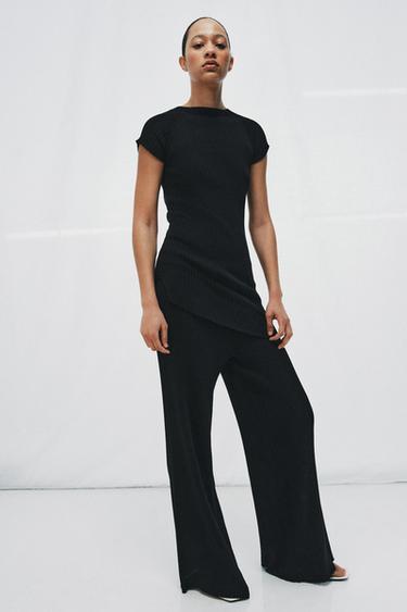 ASYMMETRIC RIB KNIT TOP - Black by Zara