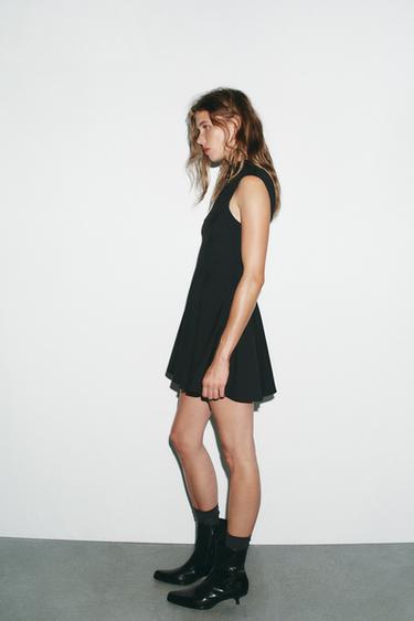 ROBE COURTE À VOLUME - Noir de Zara - Image 3