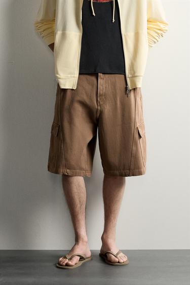 RELAXED FIT CARGO BERMUDA SHORTS WITH SEAM DETAIL - Brown by Zara