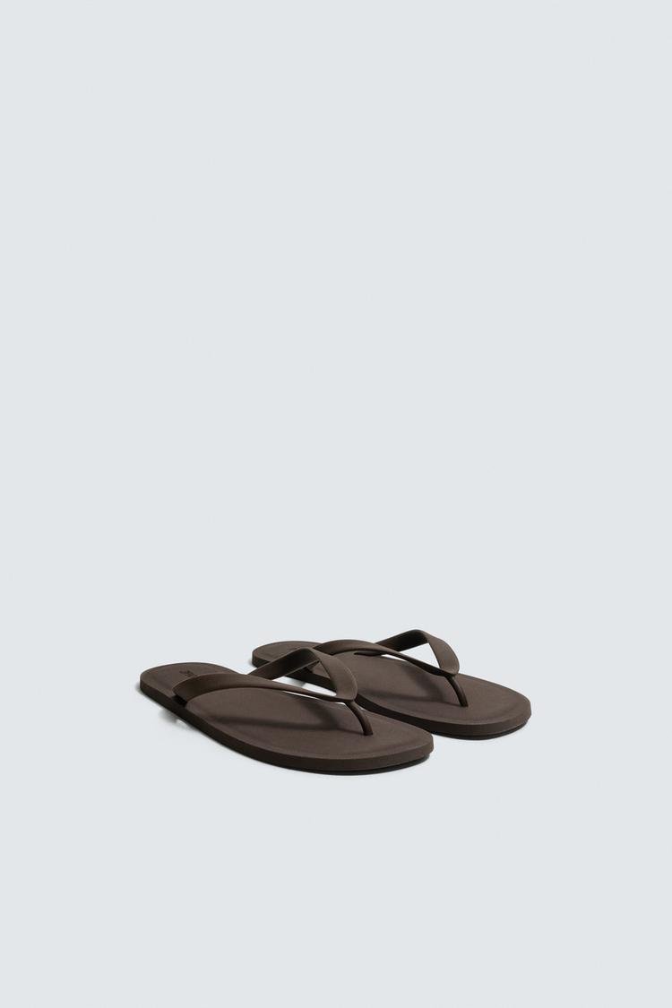 ZARA STRAPPY SANDALS