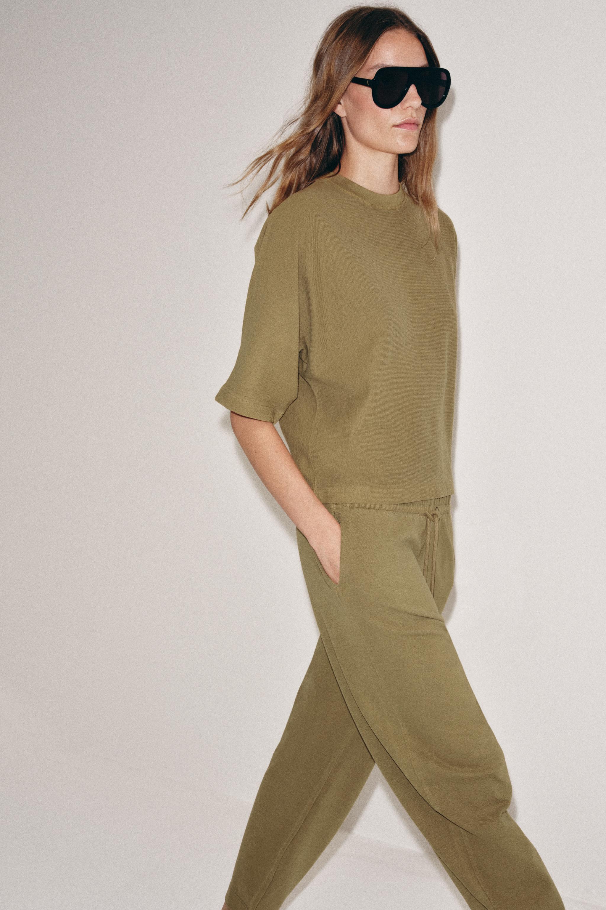WASHED EFFECT SHORT SLEEVE T-SHIRT