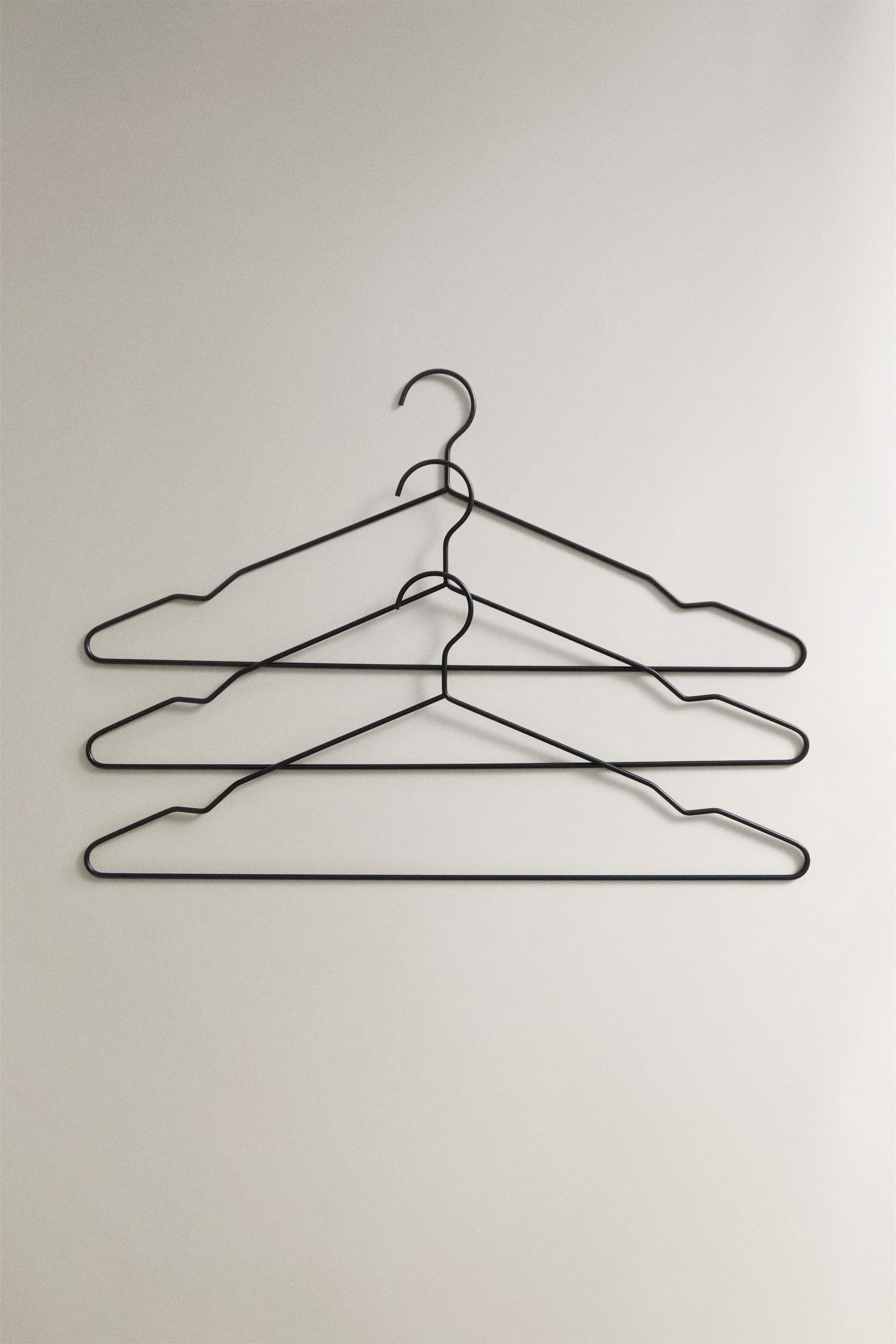 METAL HANGER (SET OF 3)