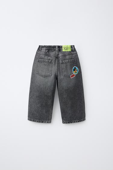 STRAIGHT-JEANS MIT MICKEY MAUS-AUFNÄHERN - Grau meliert von Zara