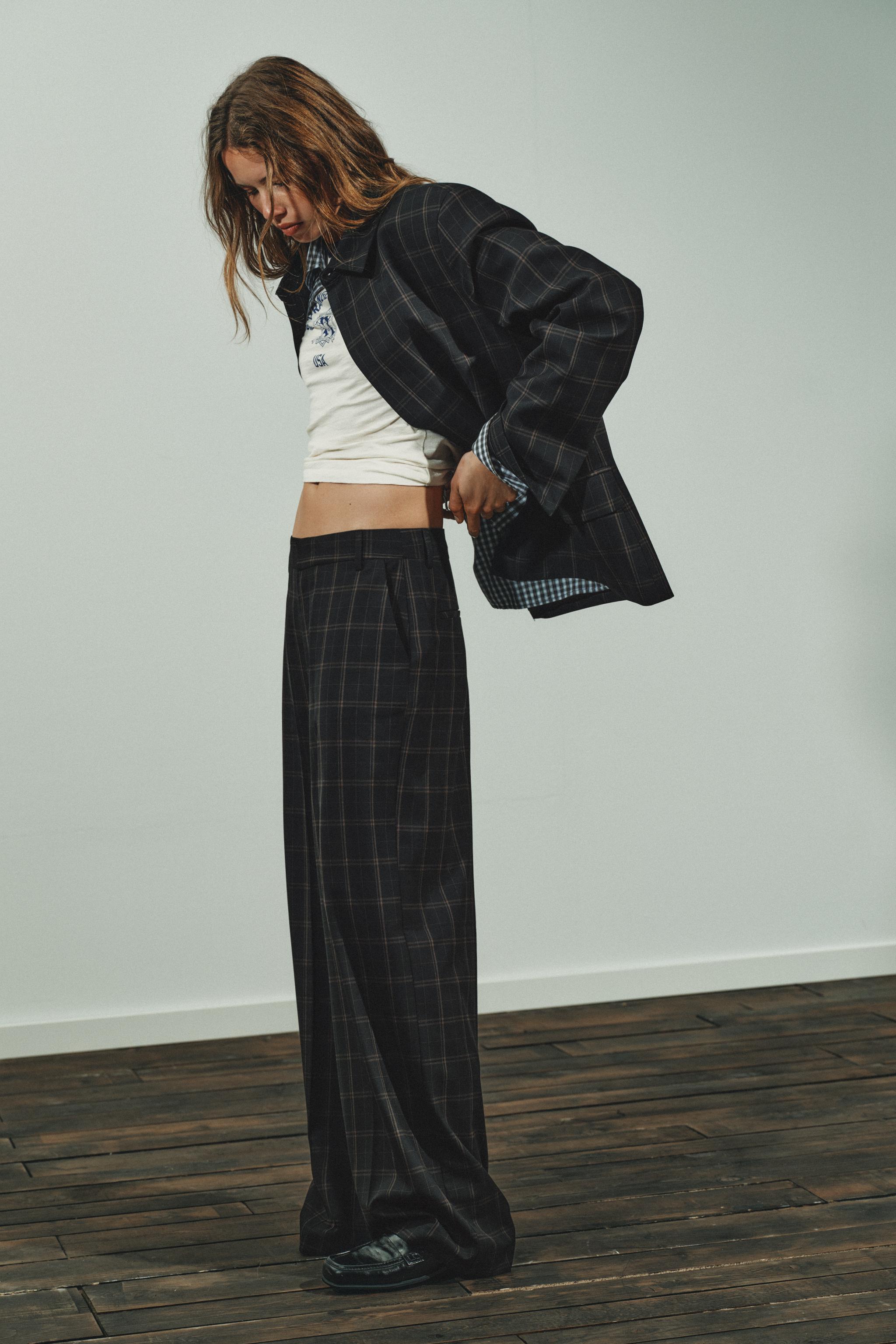 VESTE À CARREAUX AVEC ÉPAULETTES