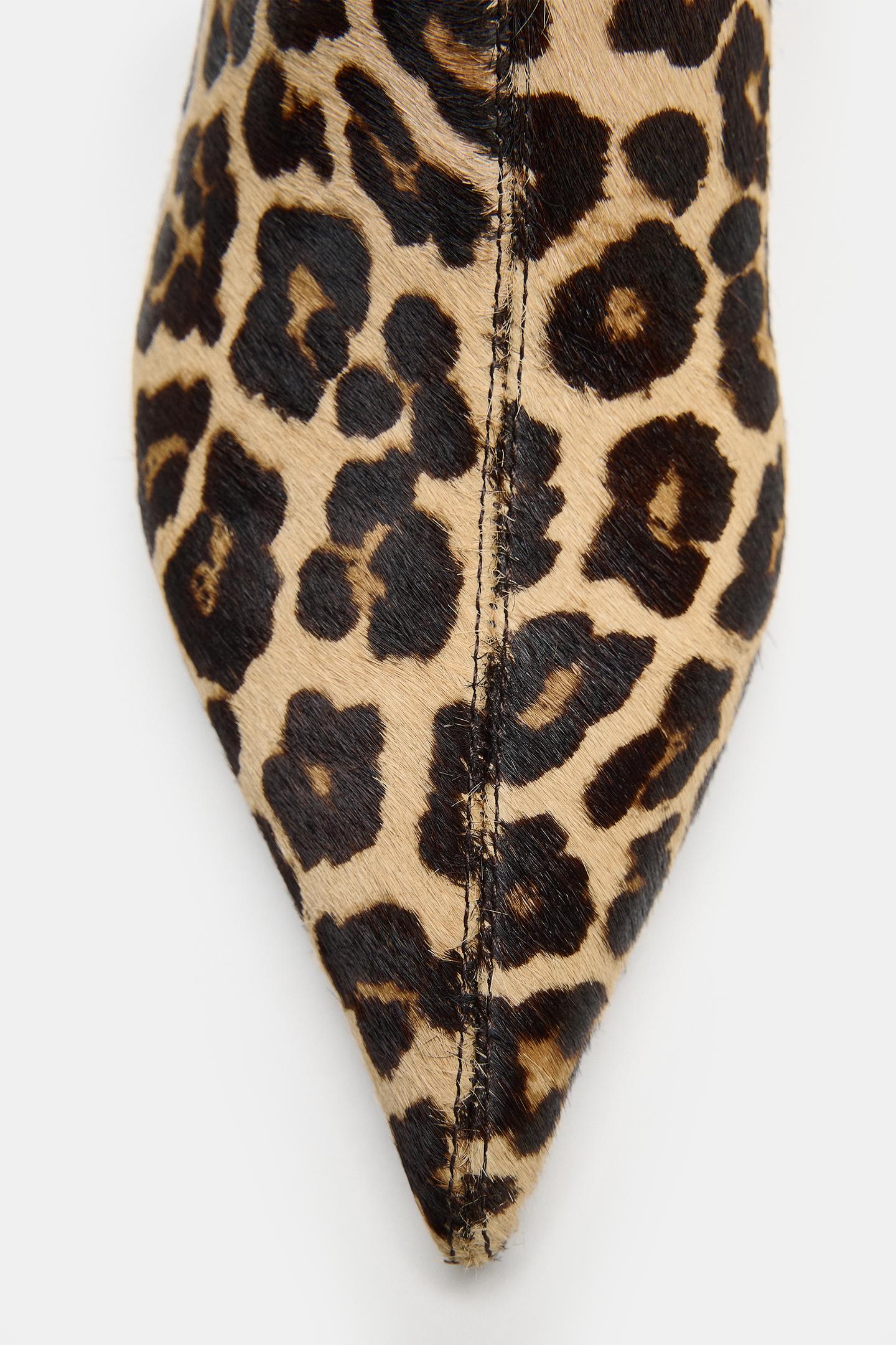 Женские ботинки Zara Printed Leather Kitten Ankle, цвет: Леопардовый — фото 7