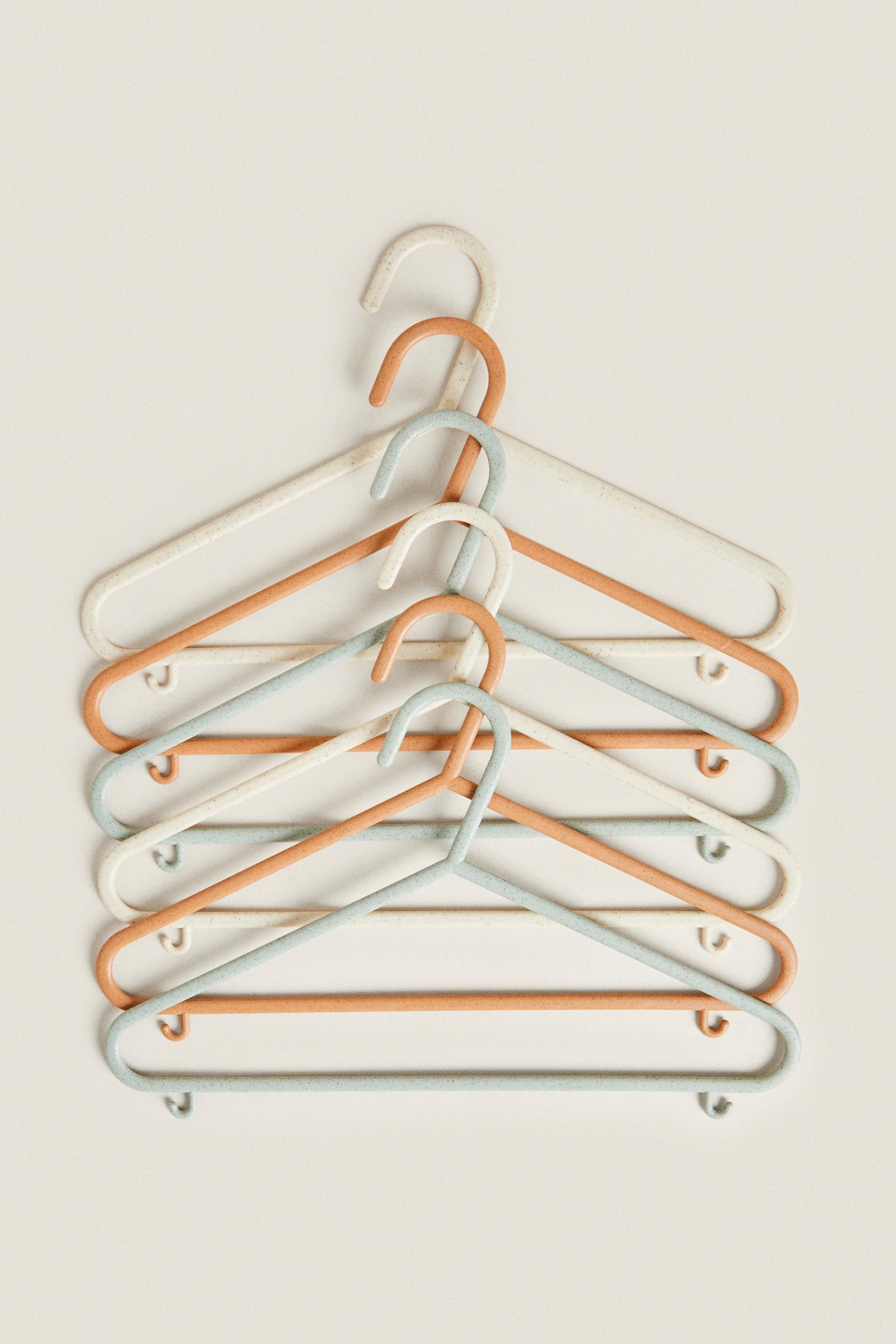 Детские куртки Zara KIDS’ PASTEL HANGERS (PACK OF 6)
