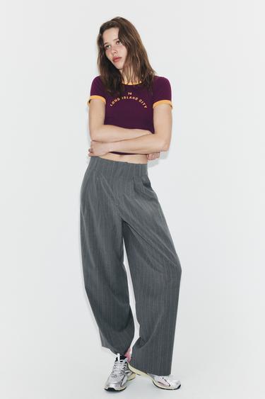PANTALÓN PLIEGUES BOTÓN BAJO - Gris / Azul de Zara