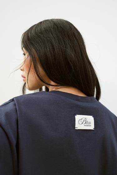 T-SHIRT IMPRIMÉ ©CASA BATLLÓ - Bleu pétrole de Zara - Image 5