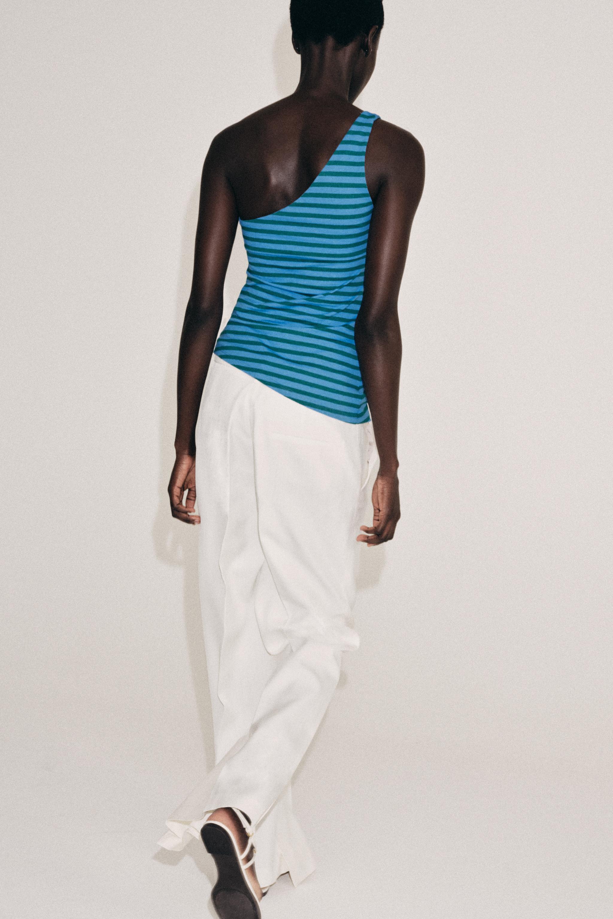 TOP ASYMÉTRIQUE À RAYURES