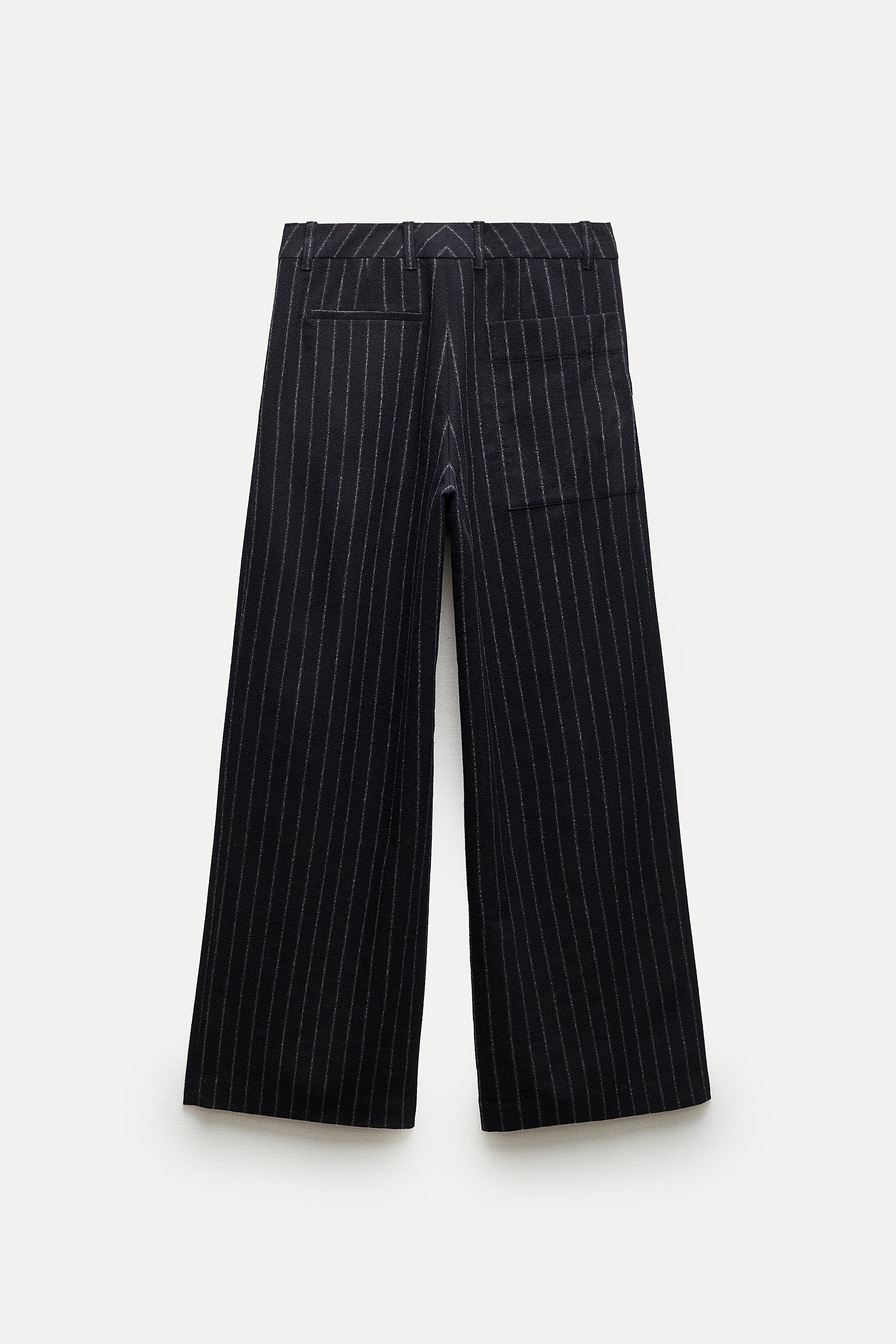 Zara Navy Grommet Lace Up Cropped Pants XS. high - Depop