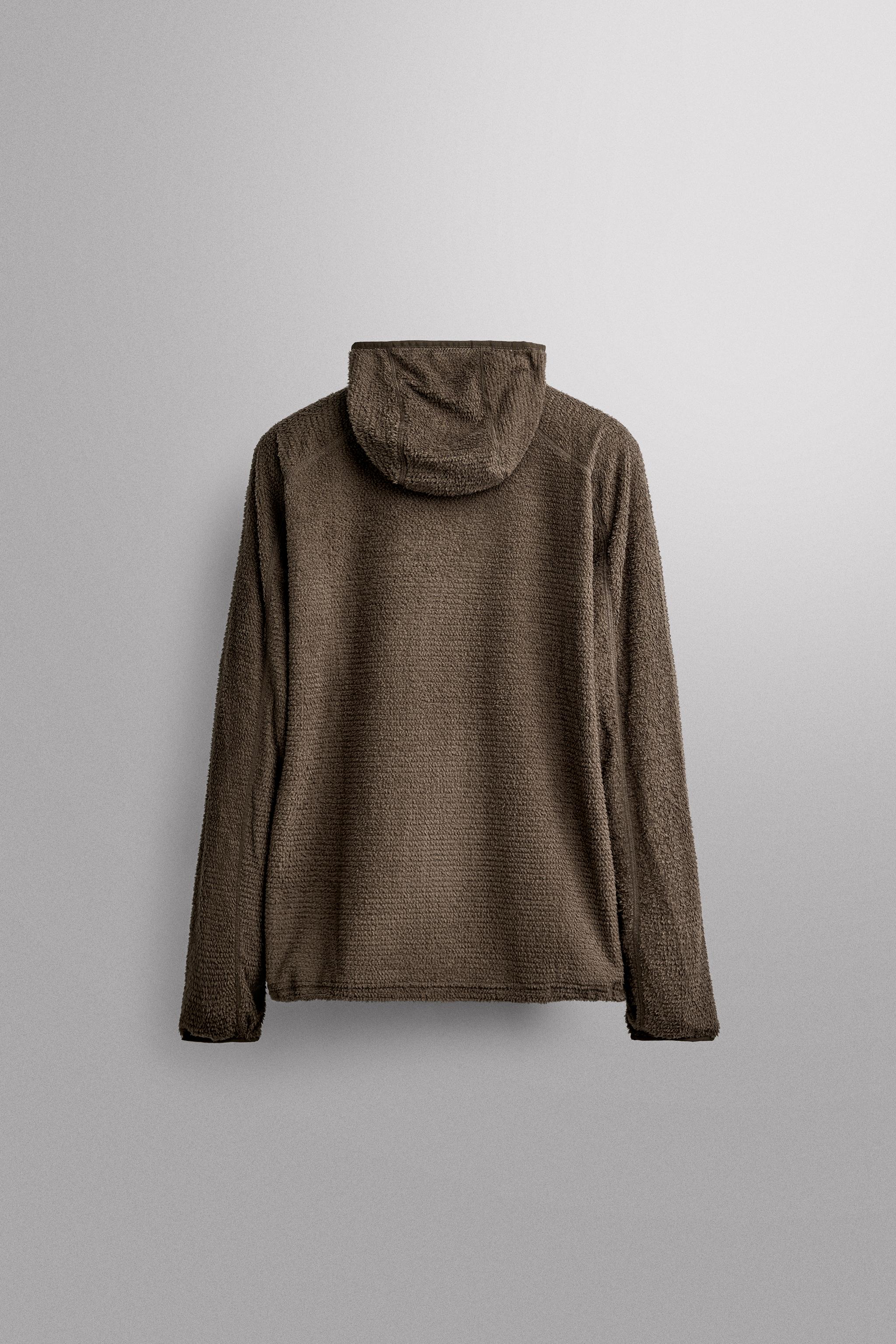 TEXTURED FLEECE HOODIE