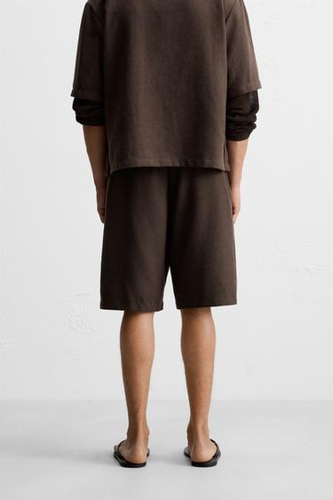 TEXTURED BERMUDA SHORTS WITH PLEATS - Brown by Zara - Image 2