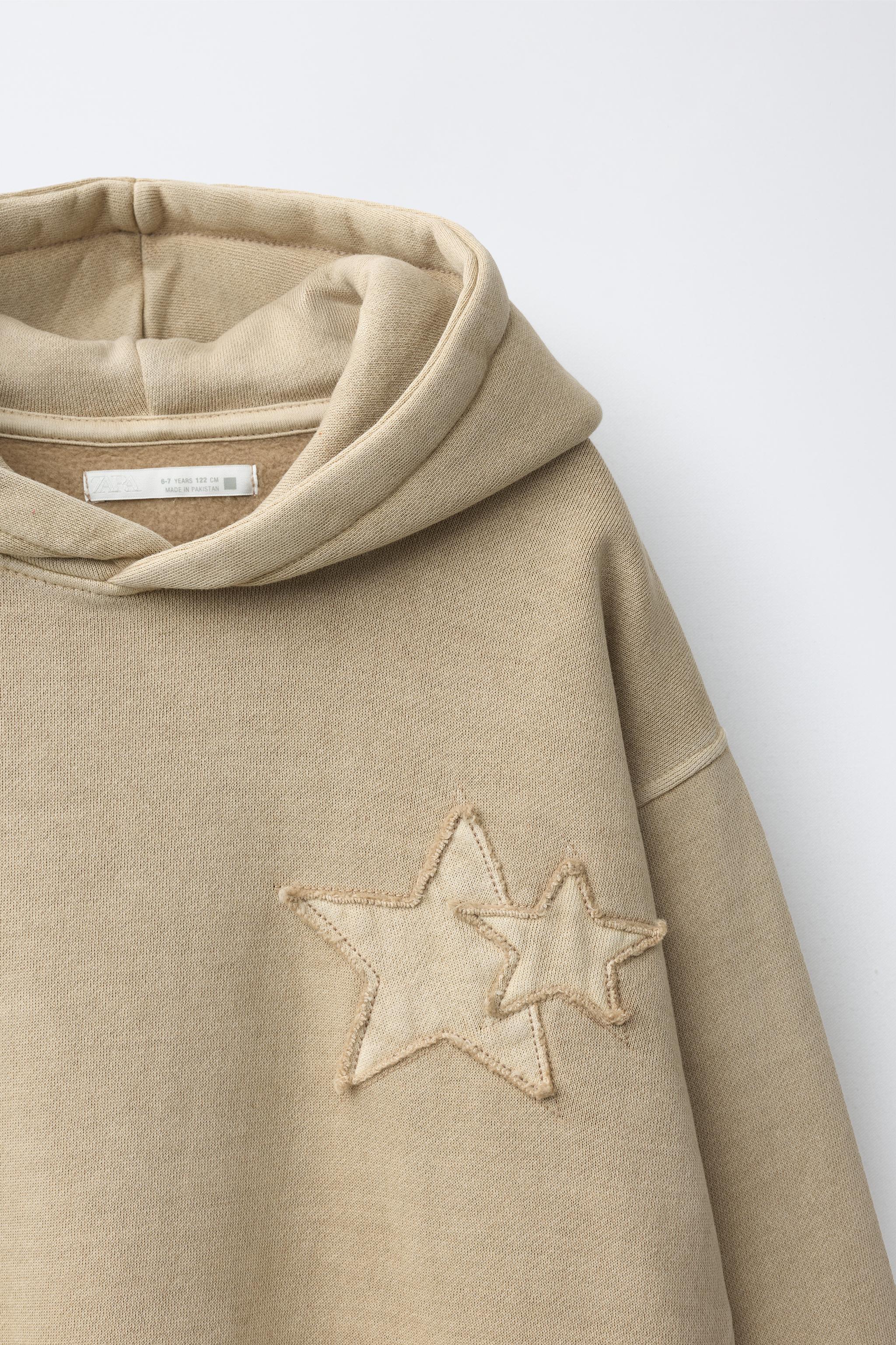 STAR PATCH HOODIE