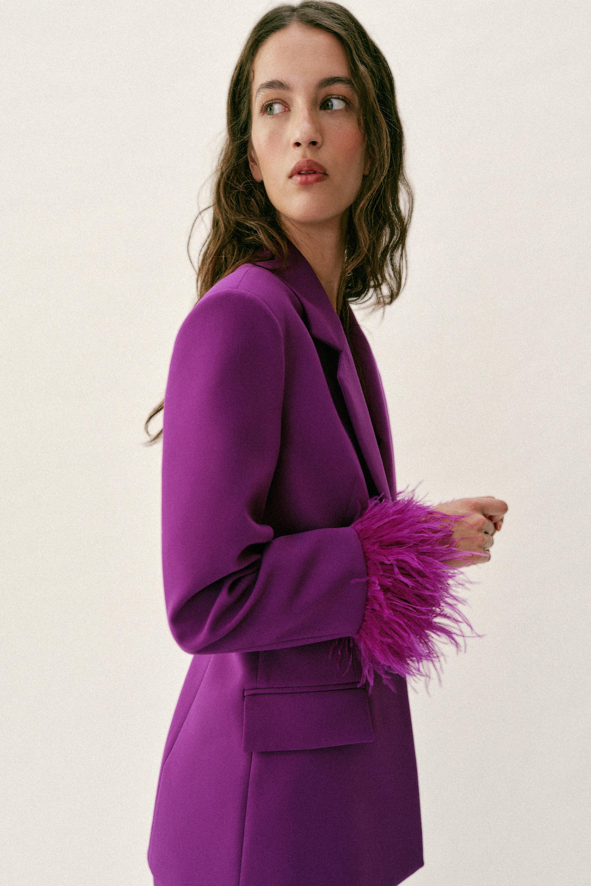FEATHER CUFF SHOULDER PAD BLAZER