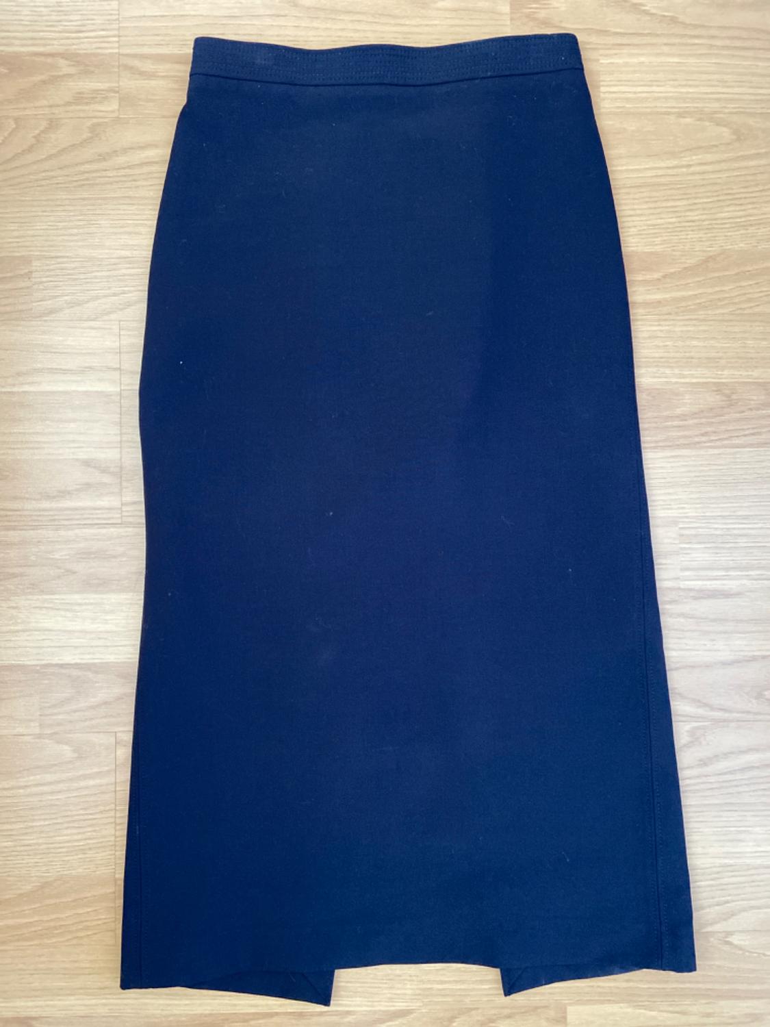 STRAIGHT SKIRT WITH SLIT