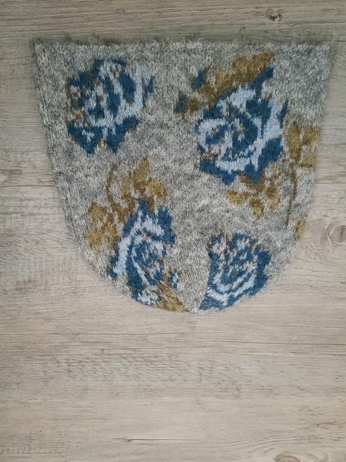 FLORAL KNIT BEANIE - Image 4