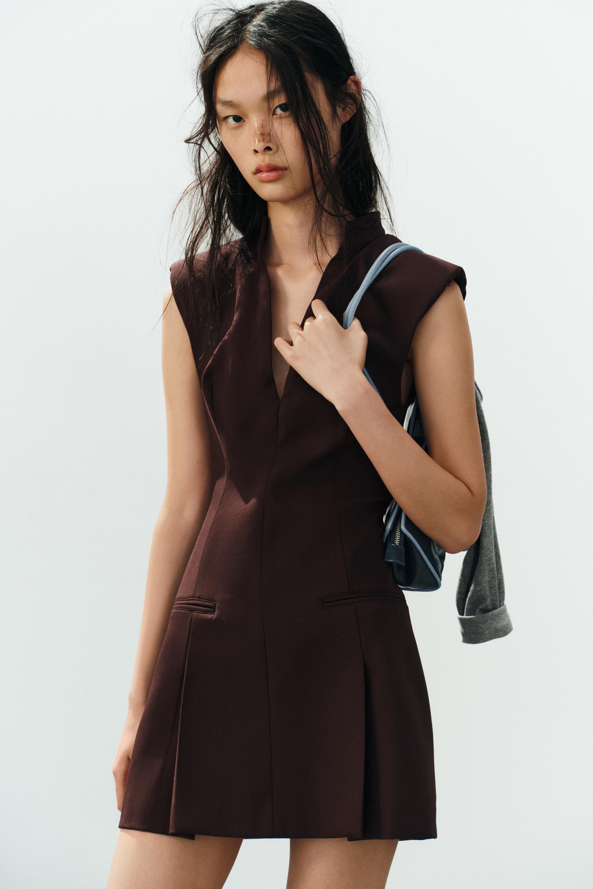 PLEATED SHORT DRESS