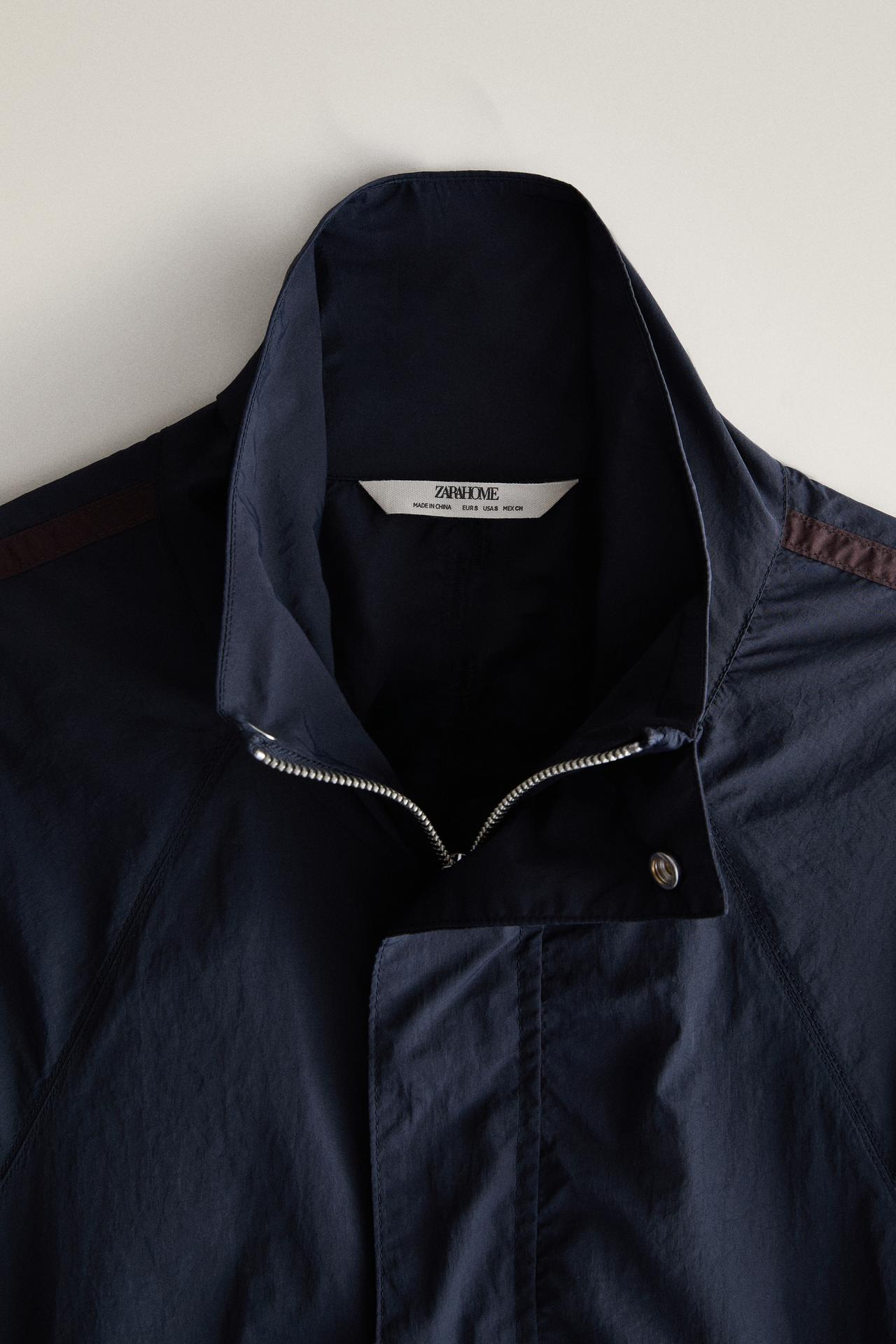 CONTRAST-TRIM JACKET — Blue