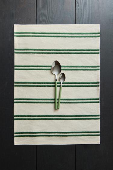 ストライプ刺繍 プレースマットグリーンZaraのストライプ刺繍 プレースマット - グリーン