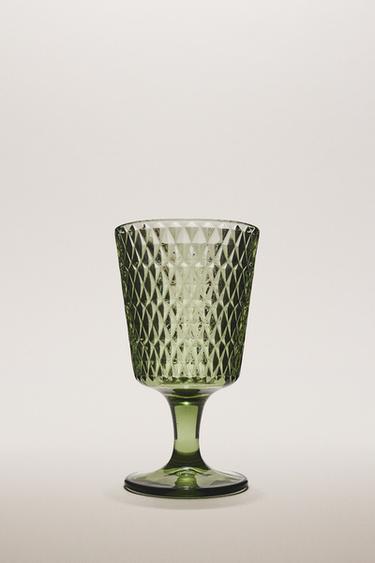 RAISED DESIGN WINE GLASS - Green by Zara