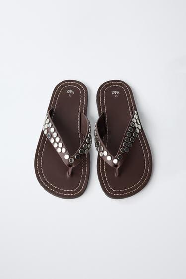 SANDALES À CLOUS - Marron de Zara - Image 3