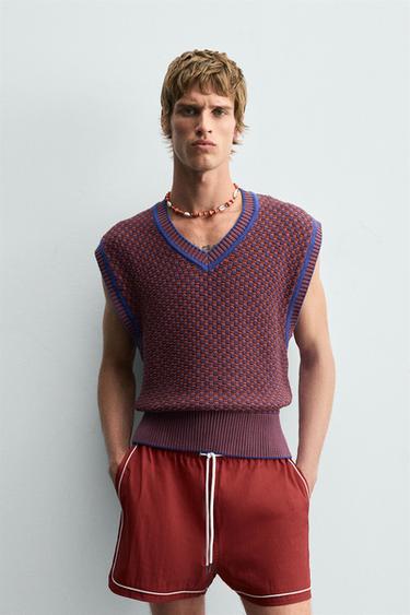 KNIT VEST WITH CONTRAST DETAIL - Red by Zara