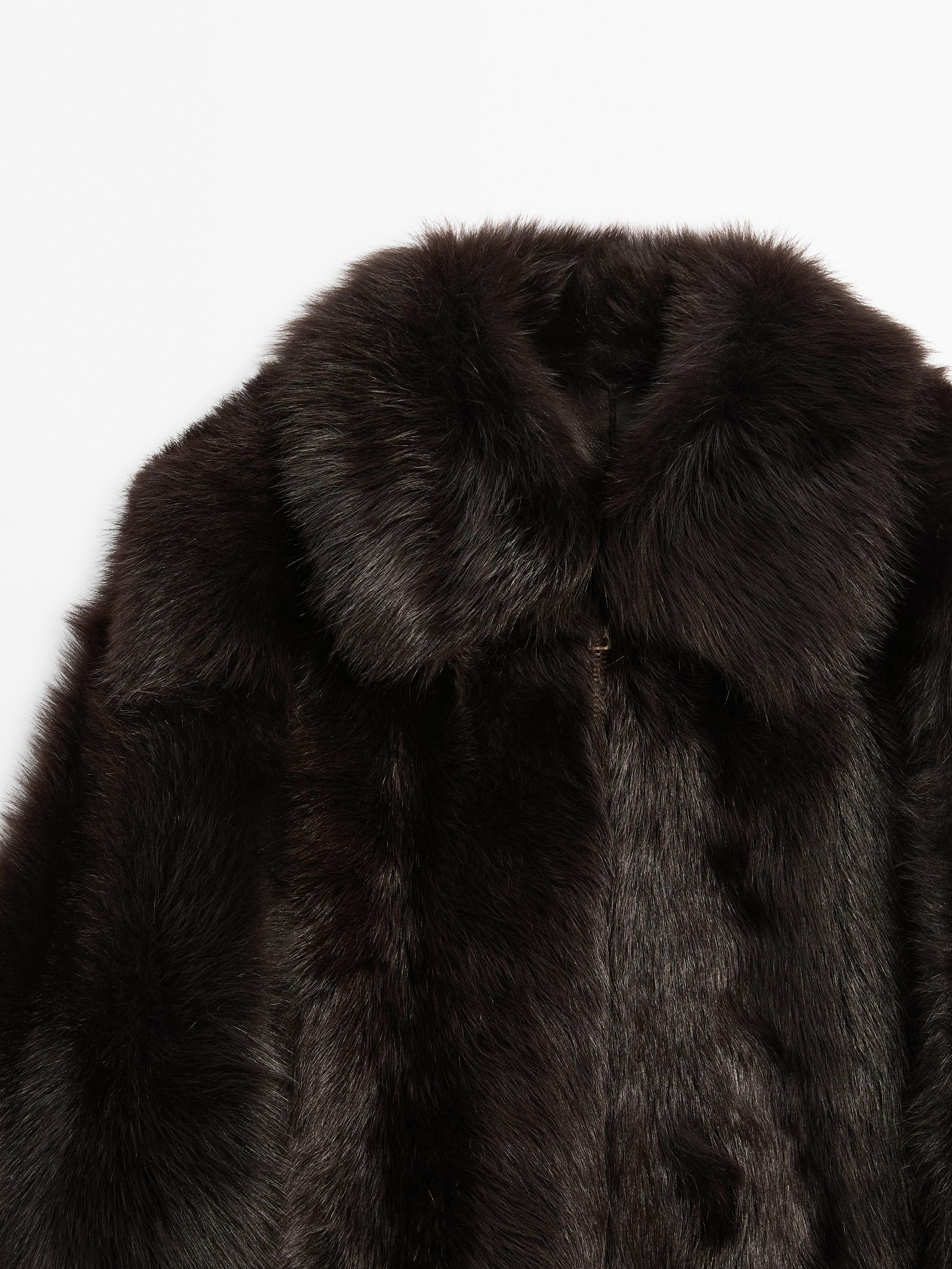 Veste courte en peau