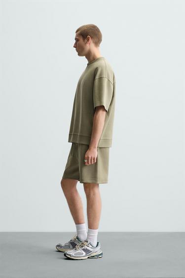 BERMUDA INTERLOCK TÉCNICA - Verde medio de Zara