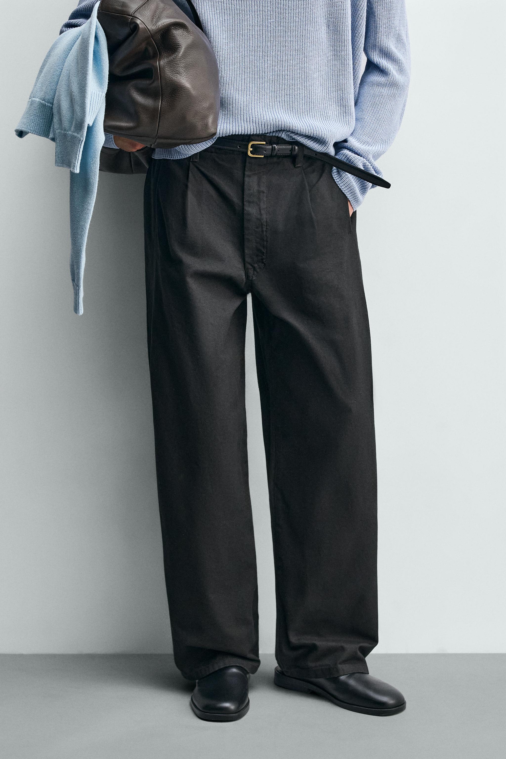 WIDE FIT PLEATED PANTS — Brown