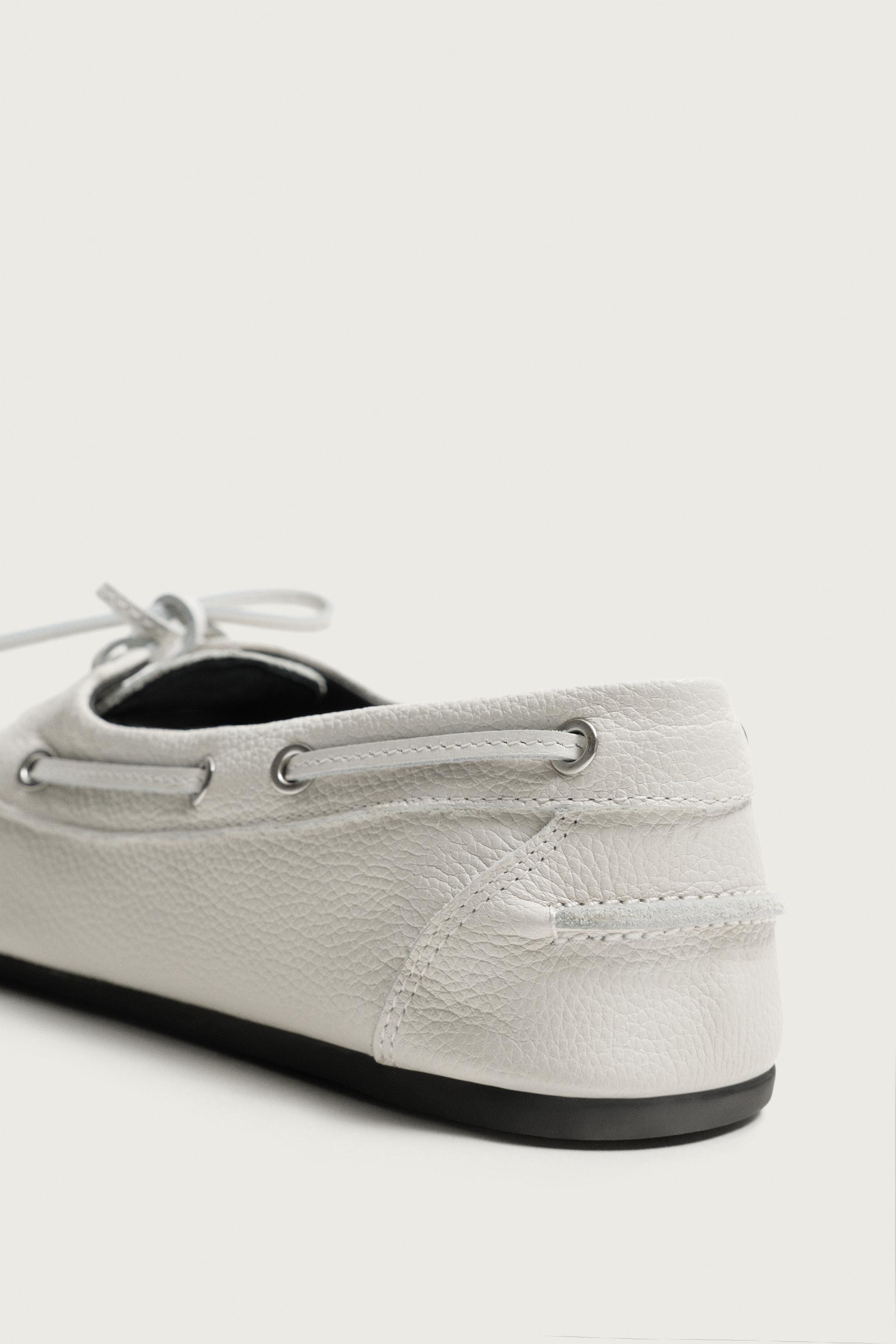 LEATHER BOAT SHOES