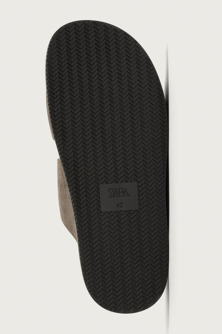 Sandalias de cuero con tiras 7