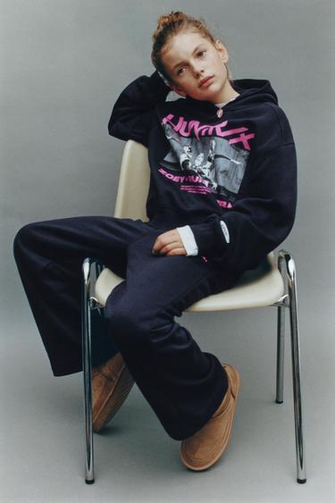 KPOP DEMON HUNTERS™ NETFLIX © PRINTED HOODIE - Anthracite grey by Zara