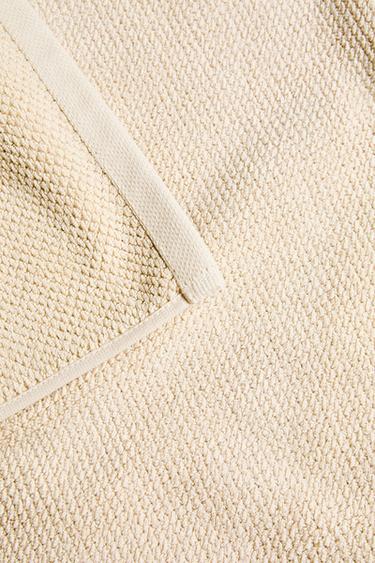 RICE STITCH BATH MAT - Sand by Zara - Image 3