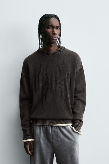 REVERSIBLE SWEATER WITH RIPPED EFFECT - Brown by Zara