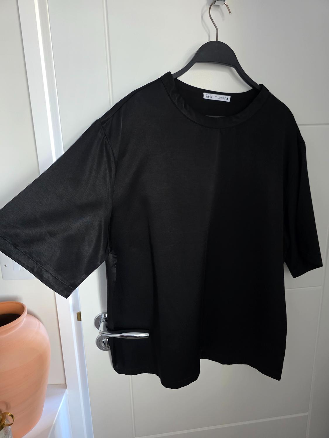 BLACK OVERSIZED DROP SHOULDER SATIN TSHIRT - Image 7