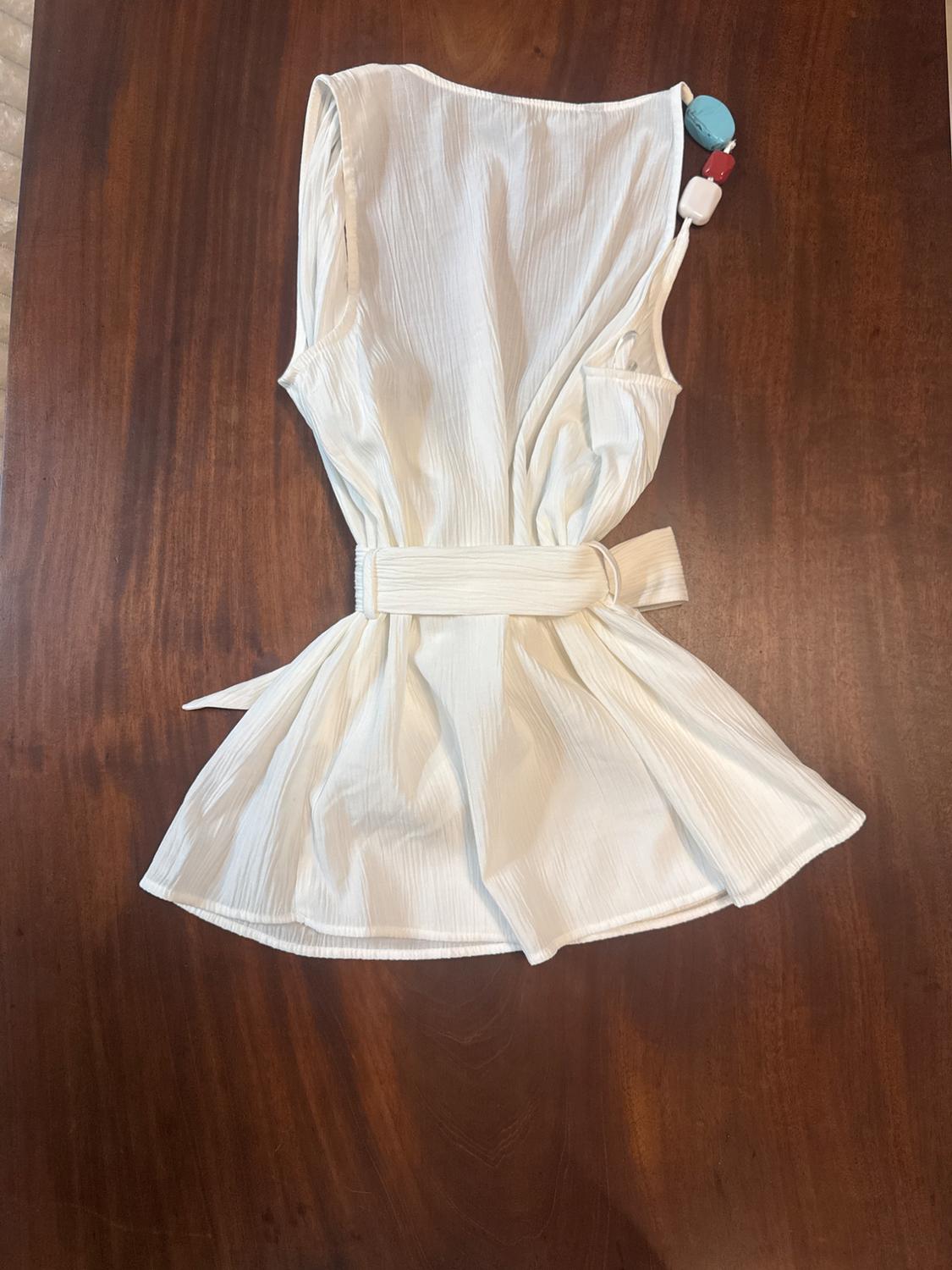 TOP WITH SHOULDER APPLIQUÉ - Image 2