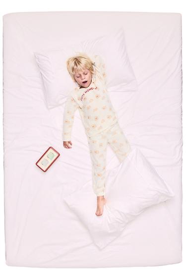 2-6 AÑOS/ PIJAMA VELVET PERRITOS - Tostado de Zara