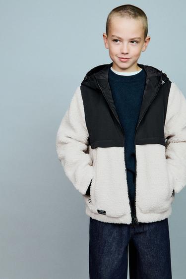 КУРТКА ИЗ ИСКУССТВЕННОЙ ОВЧИНЫ И НЕЙЛОНА — ЖЕЛТОВАТО-БЕЛЫЙ от Zara
