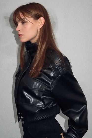 BLOUSON EN MATIÈRE SYNTHÉTIQUE AVEC PATTES - Noir de Zara - Image 2