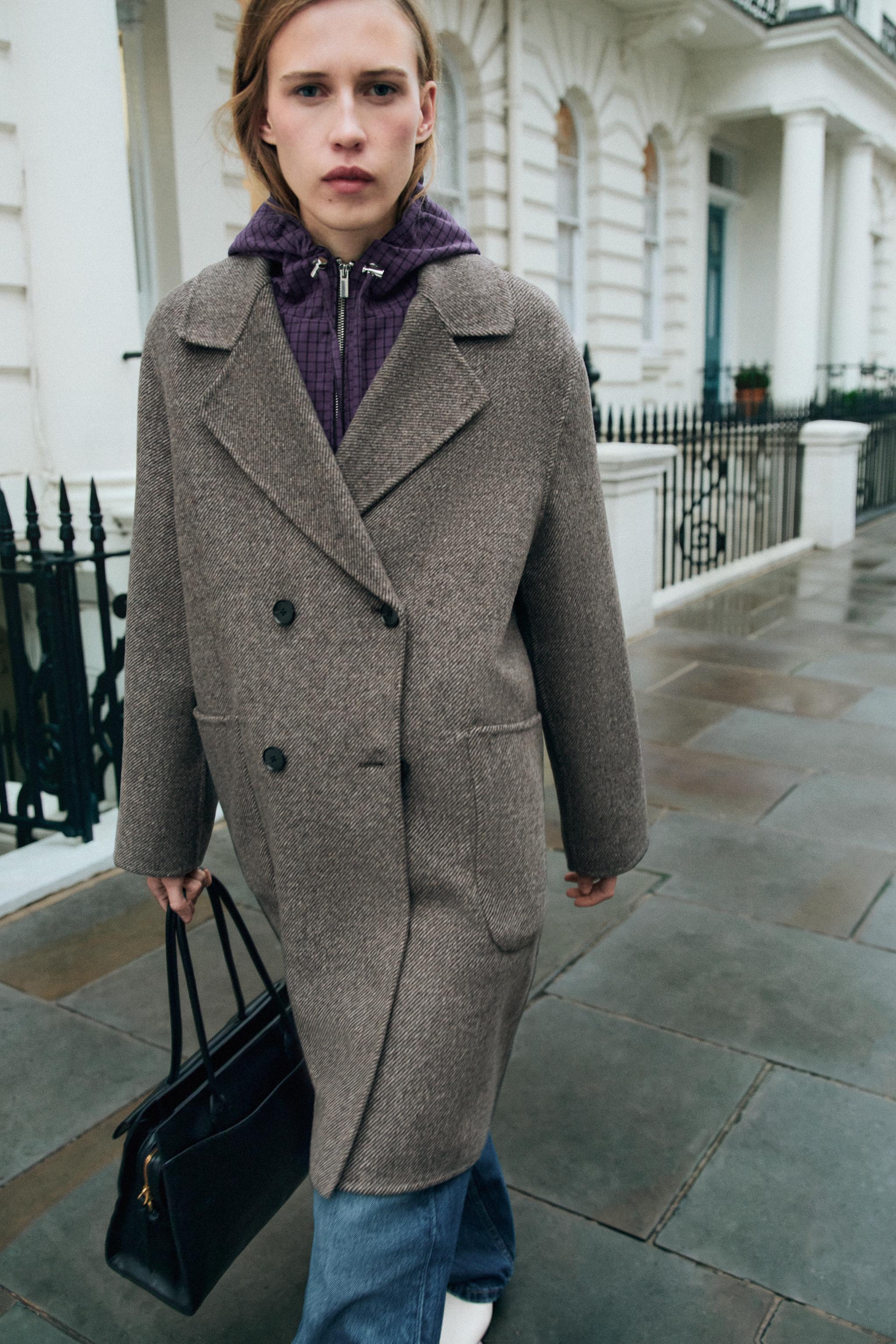 DOUBLE-BREASTED WOOL COAT