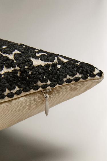 EMBROIDERED CUSHION COVER - Ecru by Zara - Image 3