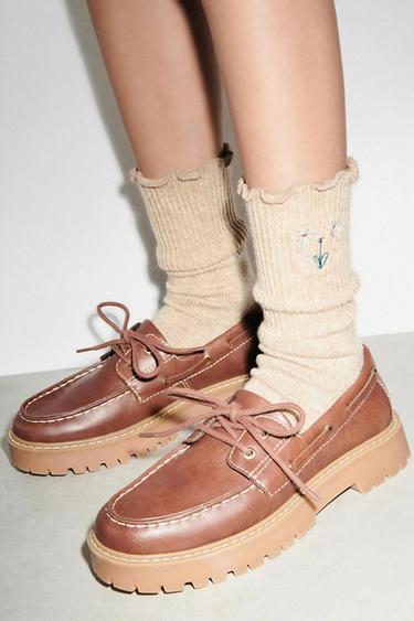 Zara KNIT FLORAL EMBROIDERED SOCKS - Beige