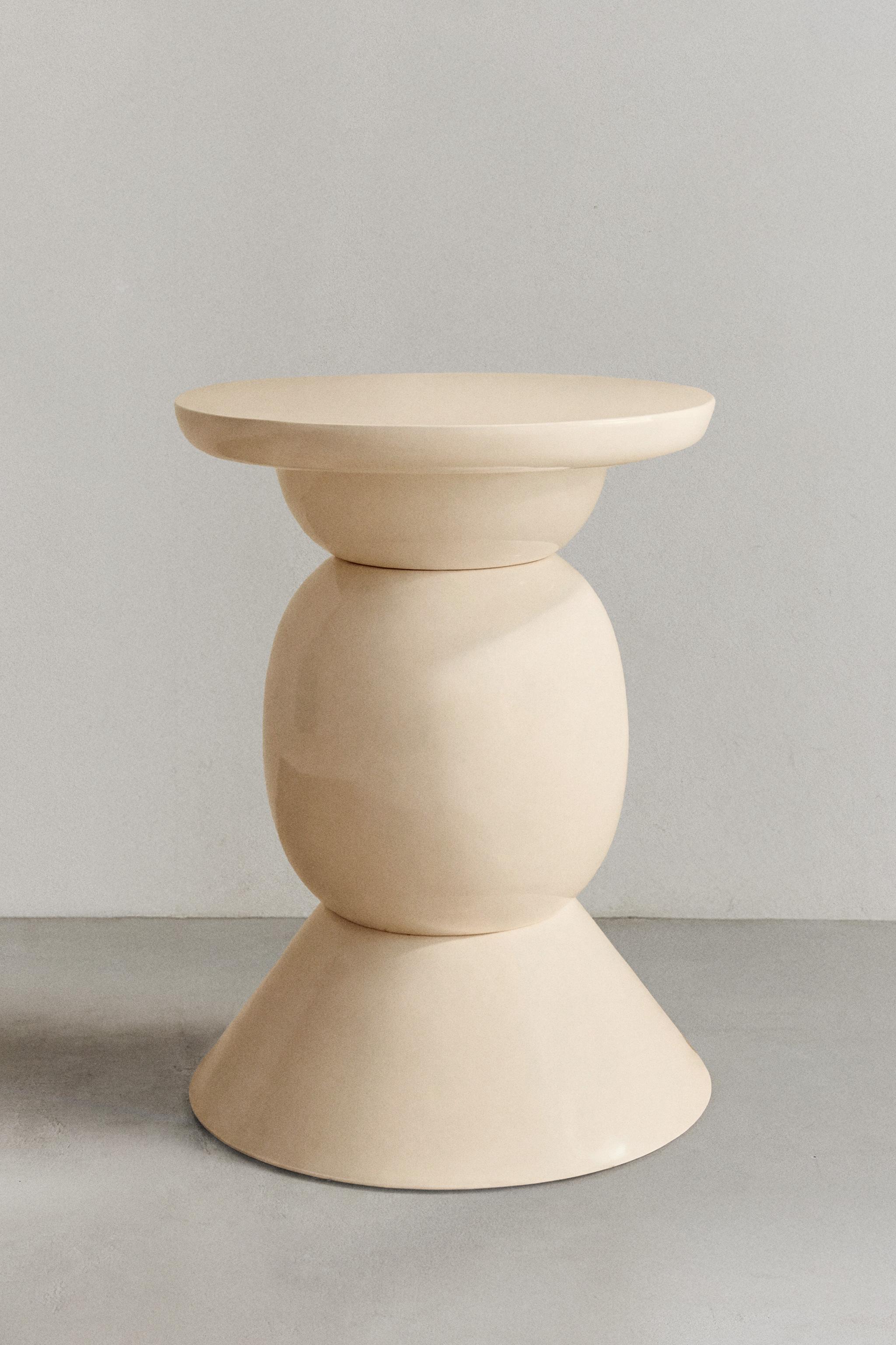 METAL SIDE TABLE