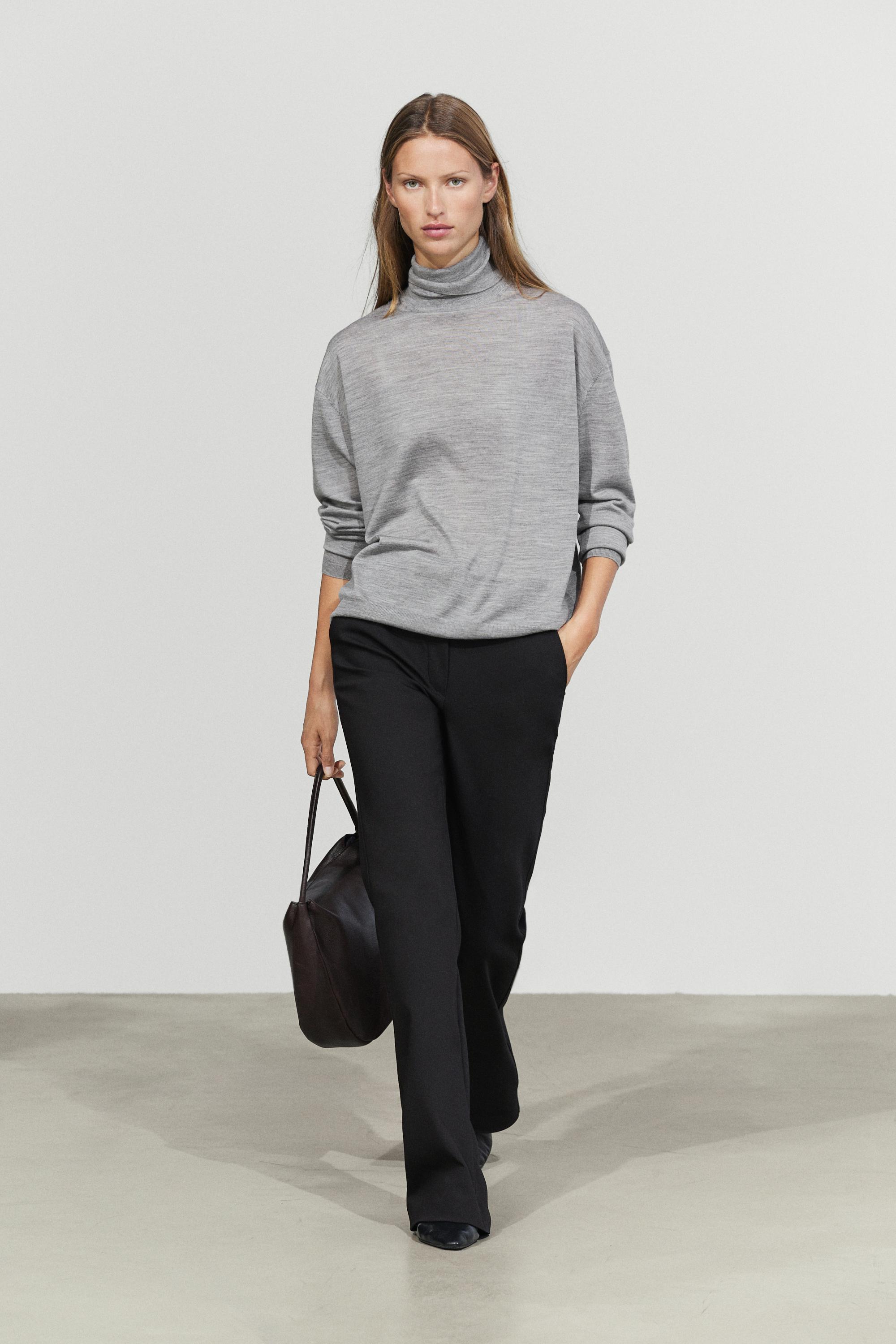 100% wool turtleneck knit sweater — Gray