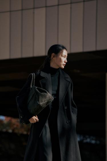 SOFT OVERSIZED COAT - Black by Zara
