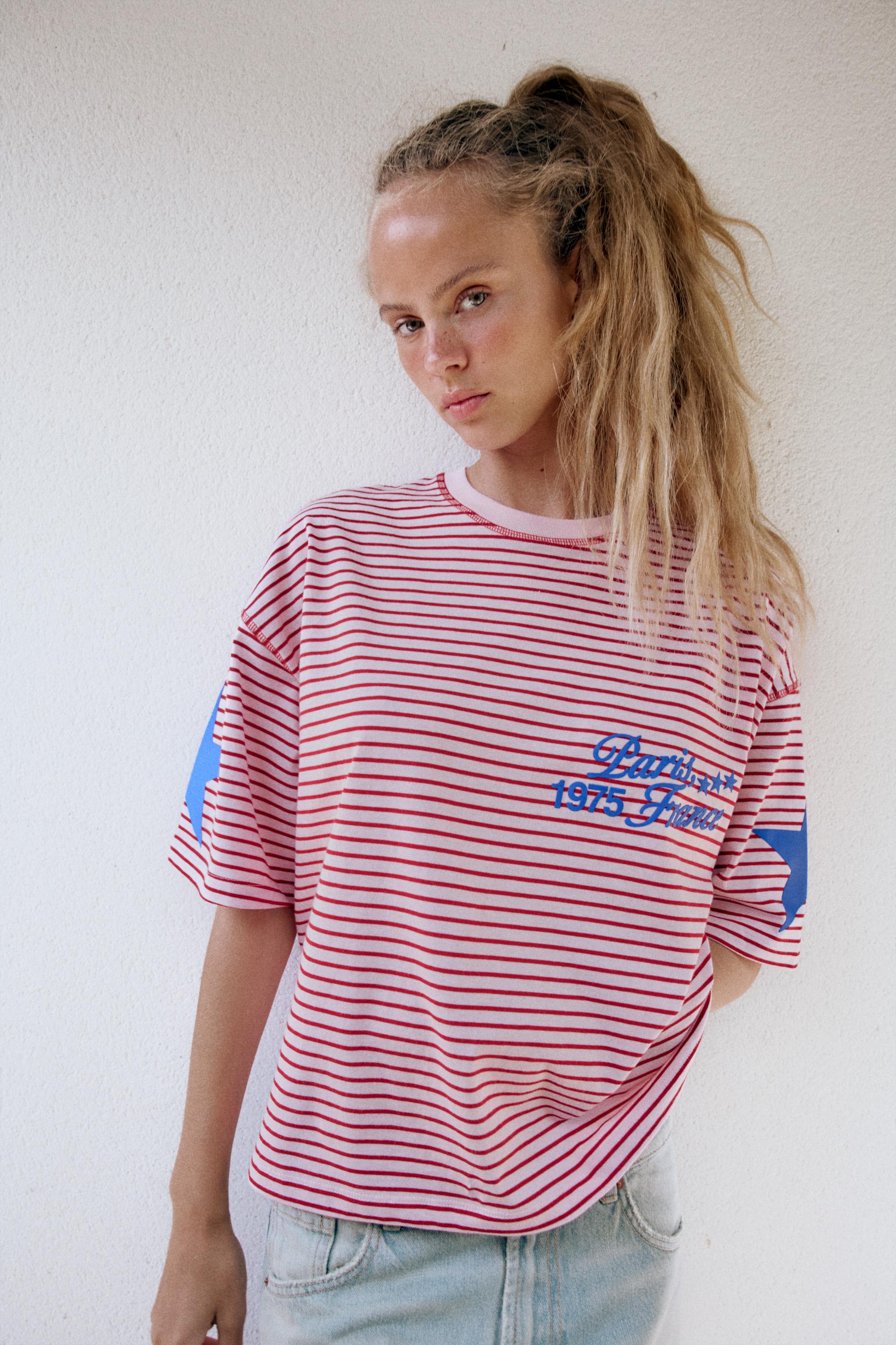 OVERSIZED TEXT STRIPE T-SHIRT