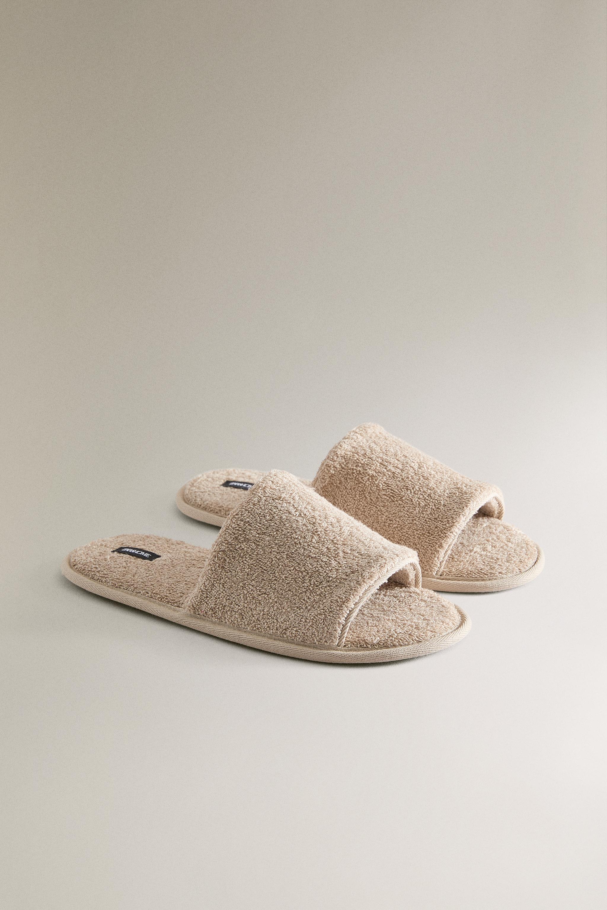 OPEN TERRY BATHROOM SLIPPERS — Beige