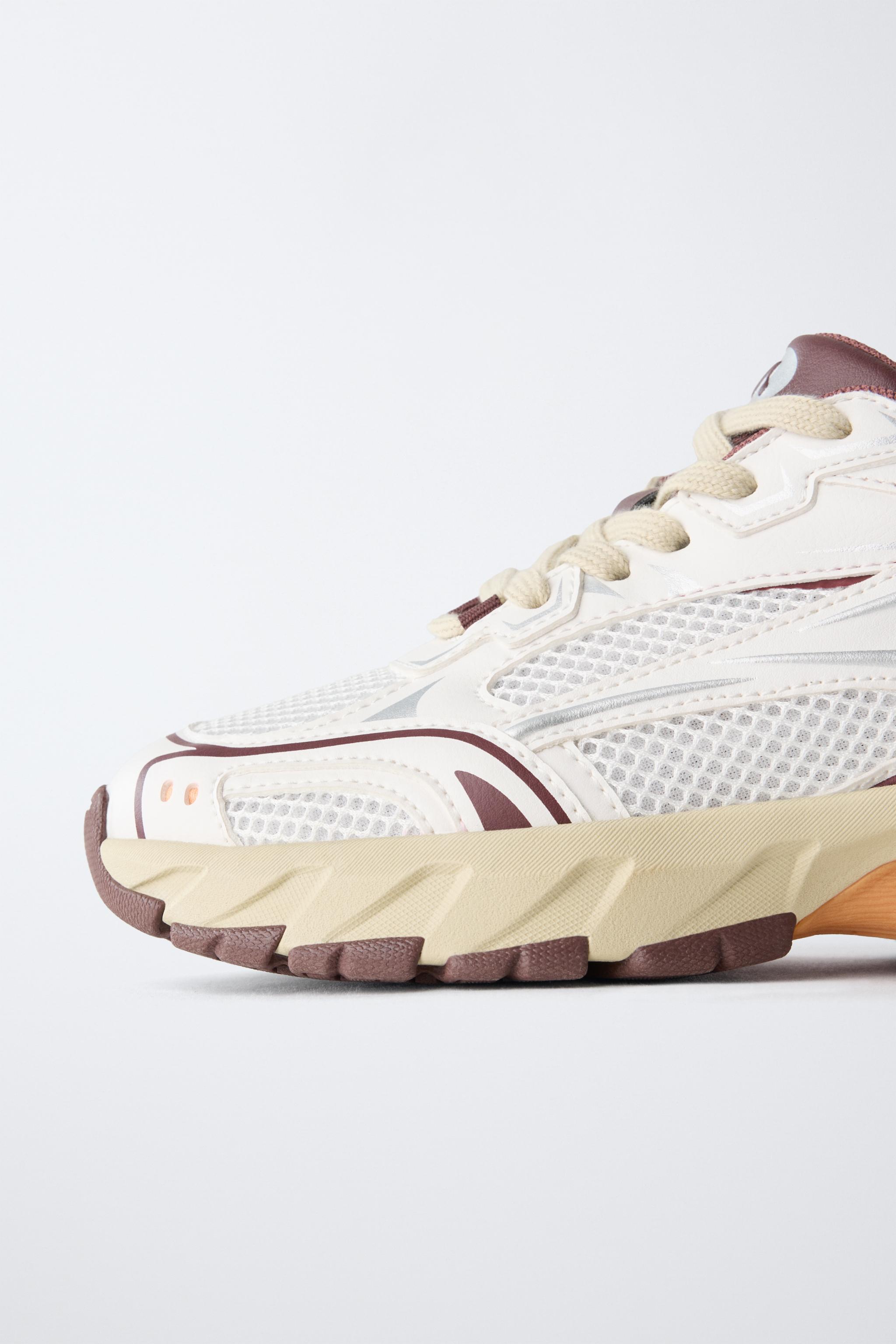 MESH SNEAKERS