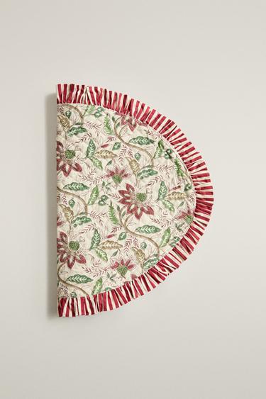 CHRISTMAS RUFFLES PLACEMAT — Red 2