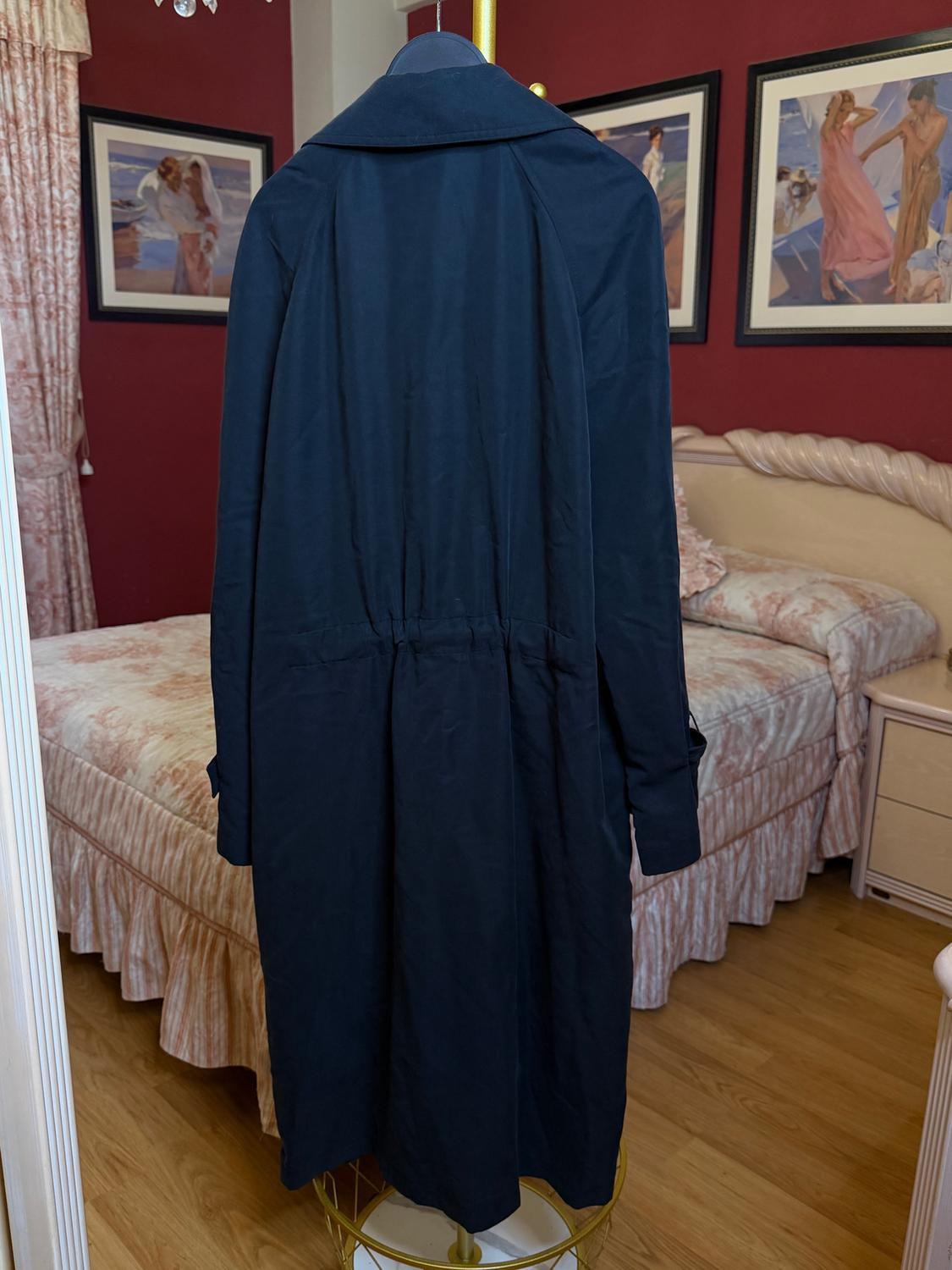 LOOSE-FITTING TRENCH COAT WITH POCKETS - Image 6